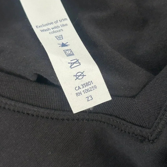 Lululemon Black V Neck Split Side Front Sleeveless Muscle Tank Size 6 - Picture 4 of 6